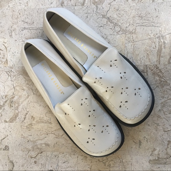 Hillard & Hanson Shoes Vintage Hillard Hanson Low Heel Slip On